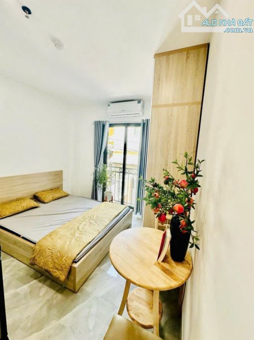 Toà CHDV Vũ Tông Phan, ngõ thông ô tô điện vào nhà, KD, 3p ra Royal, 73m2*6T TM, 15PN KK.