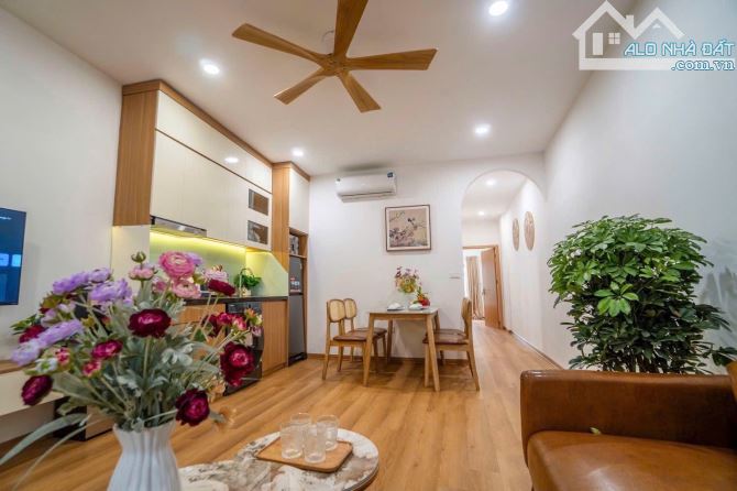 Tòa CCMN Láng Hạ, Đống Đa 94m2*7T thang máy 22PKK đường thông ô tô bán gấp