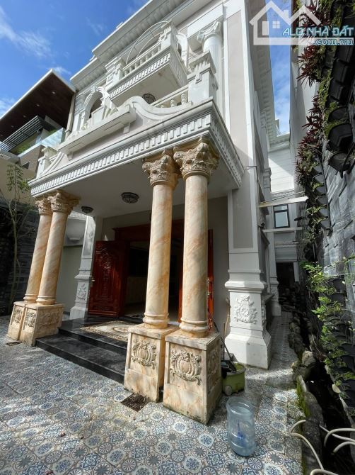 Продаётся дом, 300 м², Cẩm Lệ