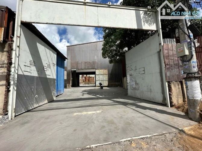 Bán Xưởng Thổ Cư Hoàn Công Mặt Tiền Võ Văn Vân 30 x 50m Giá 50 Tỷ