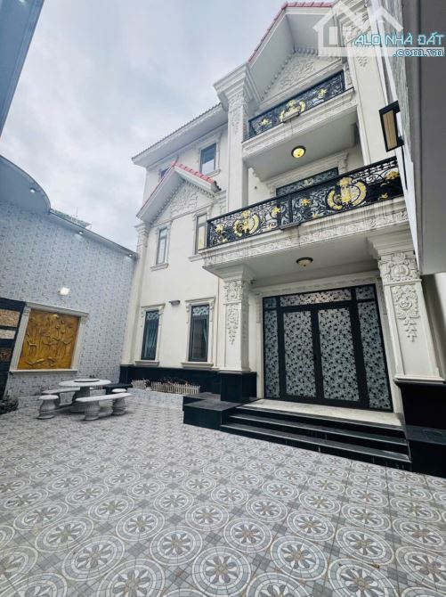 Qá Rẻ - Đẹp ! Bán Cặp Biệt Thự Trần Thị Trọng Quận Tân Bình. 88TR/M2. Giá 30 Tỷ TL