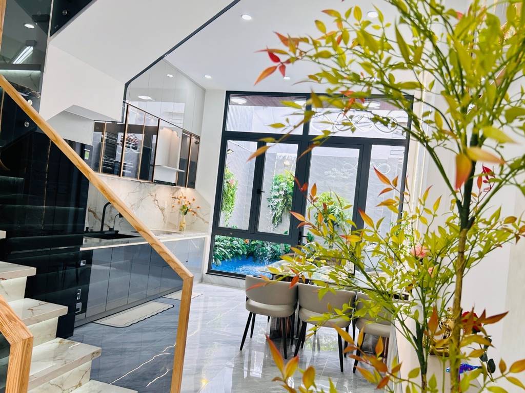 BÁN NHÀ KIỆT HOÀNG DIỆU, HẢI CHÂU, MỚI XÂY 70M2, CÓ HỒ BƠI, GIÁ CHỈ 7,4 TỶ