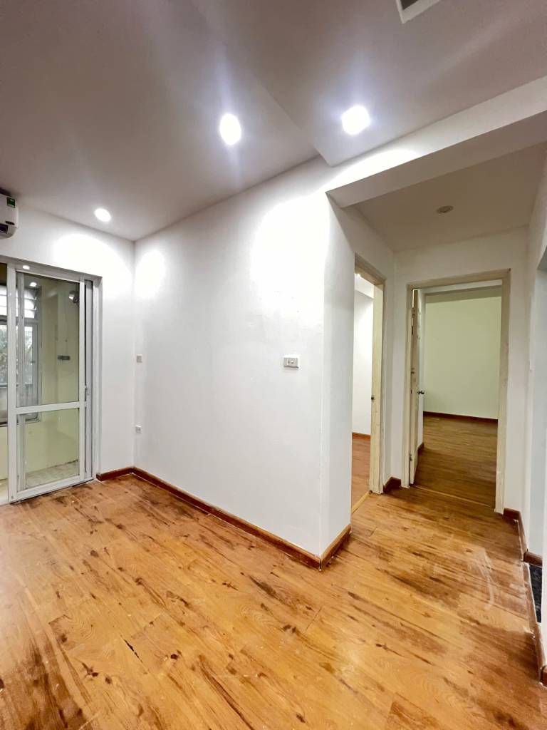 Bán căn hộ KĐT Đặng Xá Gia Lâm, dt 70m², 2 phòng ngủ, giá 3.85 tỷ