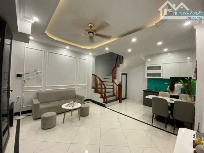 BÁN NHÀ PHÂN LÔ TRIỀU KHÚC 2 MẶT THOÁNG Ô TÔ VÀO NHÀ KINH DOANH 17.6 TỶ