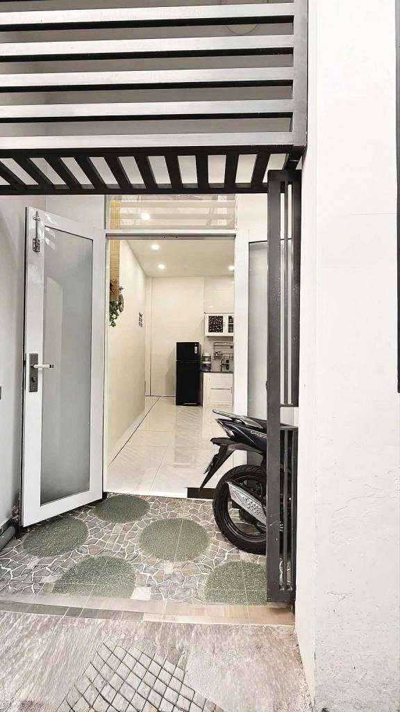 BÁN NHÀ SONG HÀO B7, NHA TRANG, GẦN CHỢ VCN PHƯỚC HẢI, DT 24M2, GIÁ 2,3 TỶ