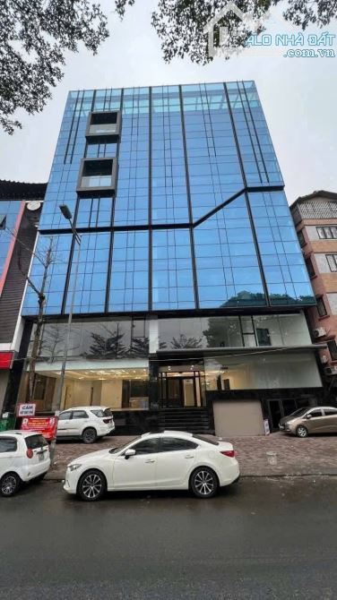 BÁN TOÀ NHÀ MẶT PHỐ CẦU GIẤY 12 TẦNG LÔ GÓC VỈA HÈ 10M KINH DOANH MỌI LOẠI HÌNH 260 TỶ