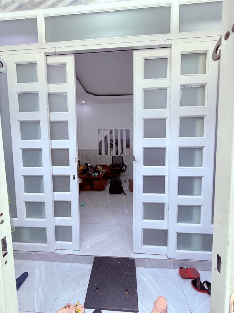Bán nhà Hậu Giang Quận 6, gần Chợ Bình Tây, 42m2 2 tầng, nhỉnh 4 tỷ