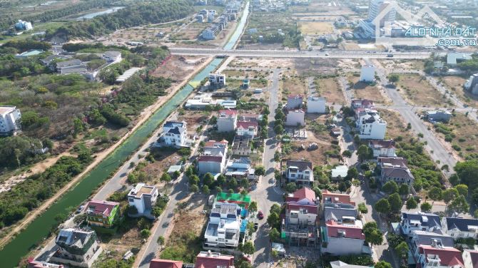 BÁN 2 BIỆT THỰ 2 MẶT TIỀN KHU PHƯỚC SƠN ( SỔ HỒNG HOÀN CÔNG)_ GẦN BIỂN & DỰ ÁN SUN GROUP