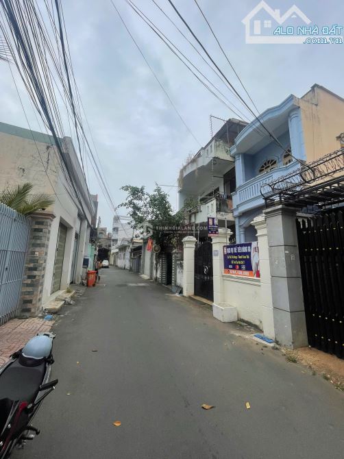BÁN NHÀ LẦU HẺM THÔNG OTO 5M VỊ TRÍ GẦN BIỂN LÊ HỒNG PHONG_PHƯỜNG 8_85M2_NGANG 5M_8 TY