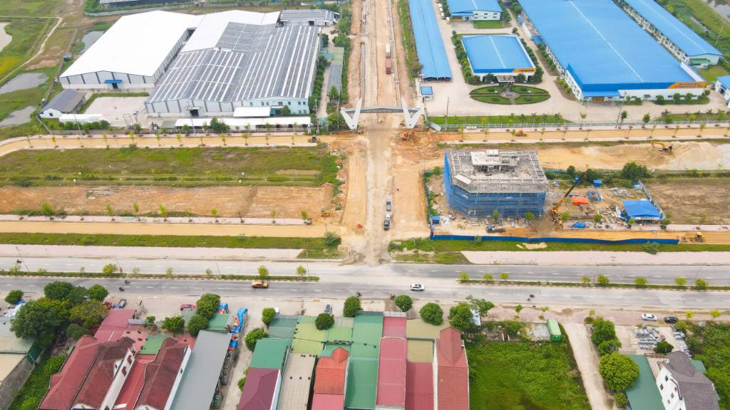 BÁN ĐẤT CỤM CÔNG NGHIỆP EZ.PARK HÀ TĨNH I, DT 5000M2, ĐIỆN 22KV, PCCC VIỄN THÔNG ĐẦY ĐỦ, GIÁ ĐẦU TƯ
