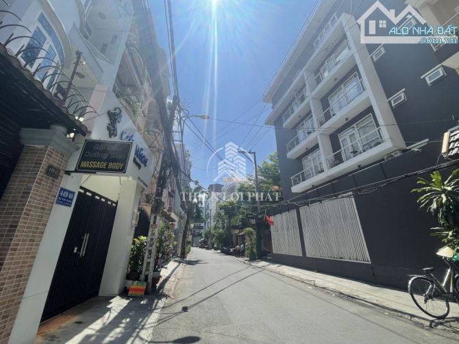 💥Siêu phẩm SVH,p12,q10,ngang 10x21m, CN:220m, hầm+4T+thang máy. Giá 65 tỷ 💥
