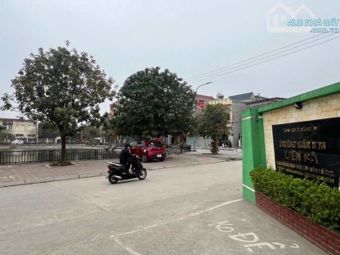 Bán đất tặng nhà cấp 4 xã thư lâm liên hà cũ đối diện Ubnd