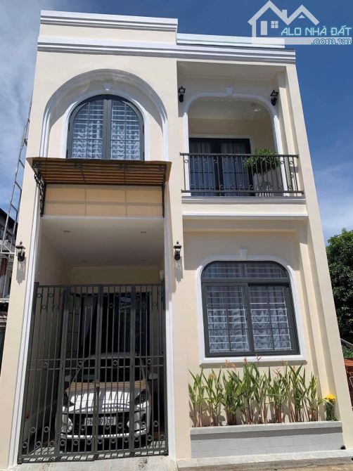 Bán nhà 2 tầng kiệt oto Hoàng Quốc Việt. Full nội thất. Chỉ 3,2 tỷ