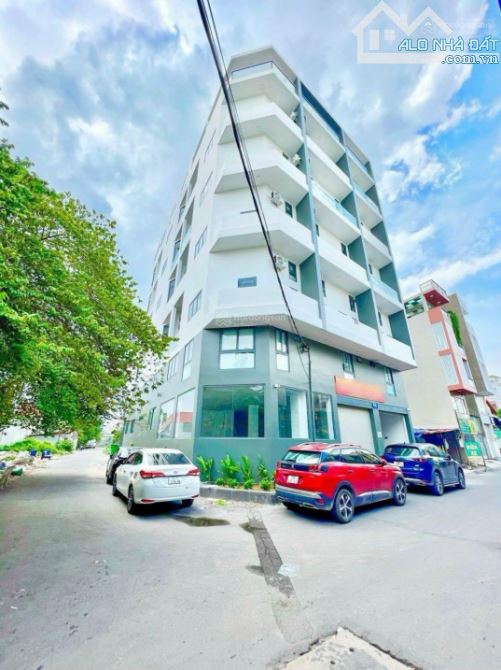 Bán building hầm 8 tầng mặt tiền Hoàng Văn Thụ, Q. Tân Bình (DT 12.5x22m) HĐT 350 tr/th. G