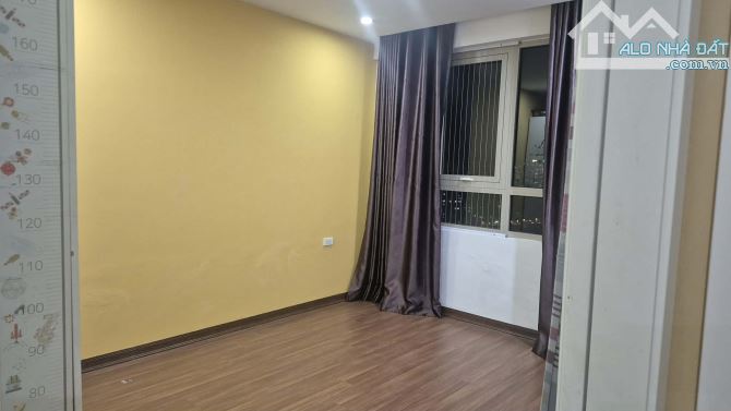 Cần bán căn hộ chung cư CT36 Định Công 54m2 2pn 1wc nguyên bản sẵn điều hòa 4.2 tỷ