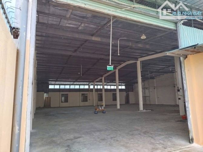 BÁN XƯỞNG 1100M2 25X50M Ngay Ngã Tư Đường Tô Ký, Thới Tam Thôn 18
