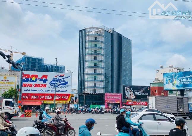Tòa nhà 2H-12 Tầng mới xây hot nhất góc 3 MT Phạm Văn Đồng P1 GV - 5.500m2 sàn giá 285 tỷ