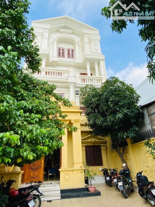 BIỆT THỰ 6 TẦNG- MẶT TIỀN BÌNH LONG- BÌNH HƯNG HOÀ A -BÌNH TÂN-DT: 8*35M(278m2) - 35 TỶ