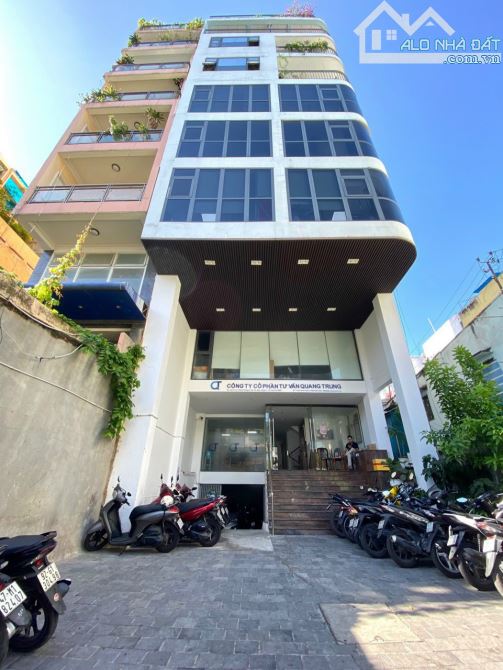NGỘP BANK BÁN GẤP BUILDING HẦM 7 TẦNG.NGUYỄN PHÚC NGUYÊN.P9-Q3.HDT:140TR.DT:8X13M.CN:132M2