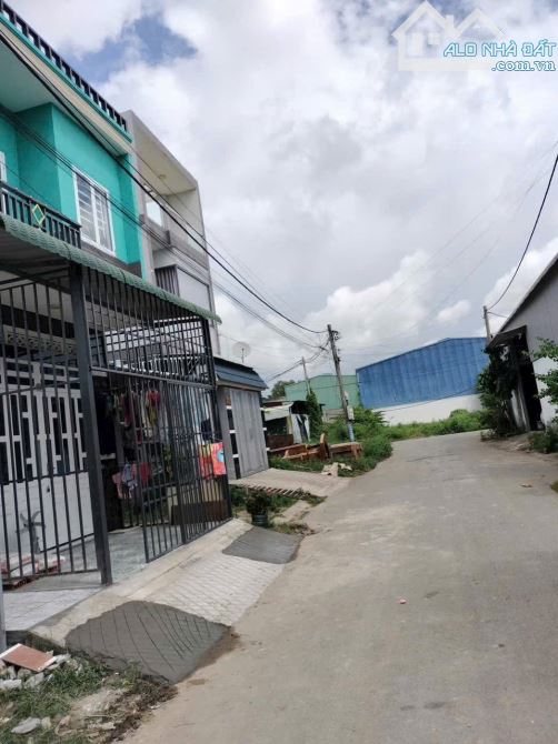 chính chủ gửi bán dãy trọ-125m2-1 kiot-5 phòng trọ-khu dân cư tân đức-đức hòa - tây ninh