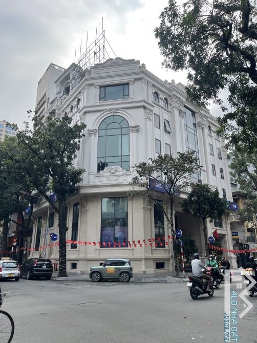 Bán nhà Phố Lộc, Khu Ngoại Giao Đoàn, Đại Sứ Quán HQ, Công viên Hoà Bình 131m2 góc 58 tỷ