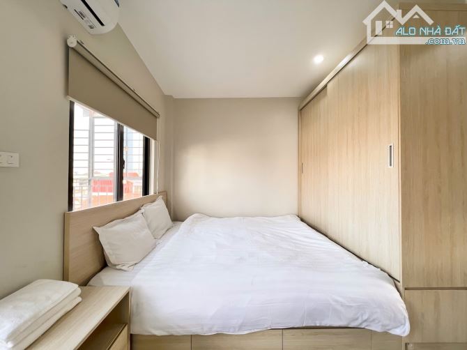 Bán toà CHDV Kim Ngưu ngõ thông 3 gác gần KTQD 60m2*7T, TM, 12PN DT 900tr/năm, PCCC