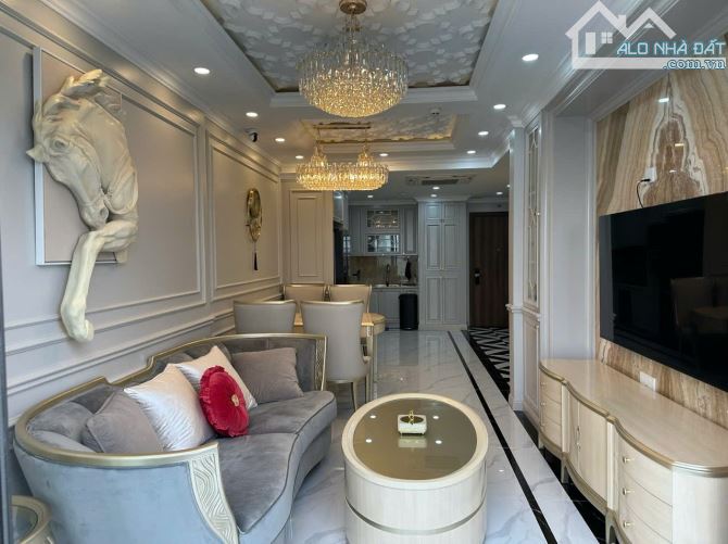 Bán căn hộ SIÊU VIP chung cư Hilton BRG Trần Quang Khải, dtsd 145m, lô góc sân vườn riêng
