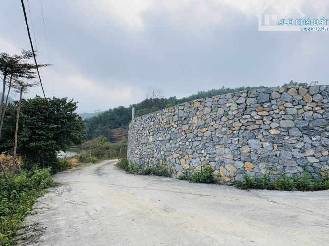 CHỈ 5,7 TRIỆU/M2 ĐẤT LÔ GÓC CAO THOÁNG GẦN ĐẠI LỘ