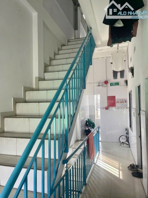 CHDV mặt tiền – Dt 166m²(6.9x24m) x 5 tầng – 24 phòng – Thu nhập 80tr/th