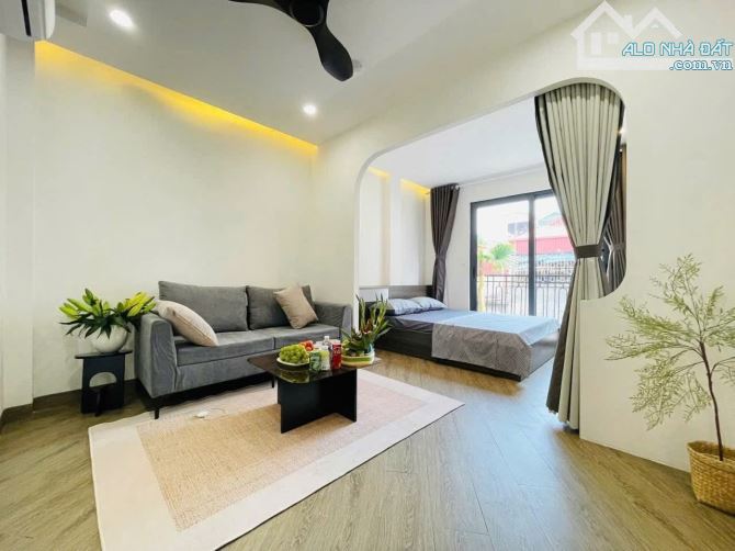 Bán gấp. Toà CCMN phố Hào Nam, 61m2*14pkk*doanh thu đạt 75tr/th. PCCC đạt chuẩn .