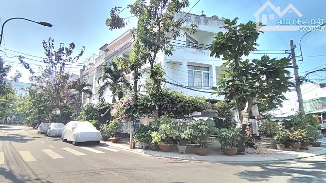 CHỈ 90TR/M² CÓ SIÊU PHẨM BIỆT THỰ KHU VIP, 3 MẶT TIỀN ĐƯỜNG 16M QUẬN 8, 174M² NGANG 9M
