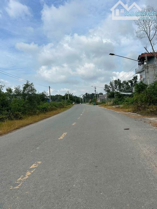 ✓ BÁN 41,000m1 ĐẤT SKC XÂY DỰNG NHÀ XƯỞNG . Bình Dương ▪️ Diện tích: 41,000m2 ( 4,1 hecta