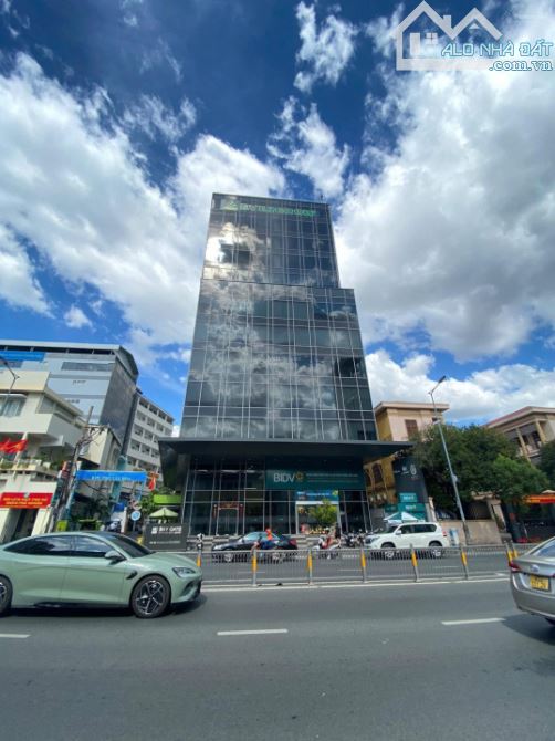 Ngộp! Bán gấp building mặt tiền Quang Trung DT: 20x44m hầm 7 tầng HĐT: 400tr/th -89 tỷ