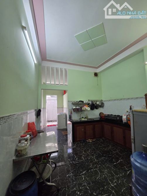 BÁN NHÀ HẺM CẠN TRUNG TÂM HOÀNG VĂN THỤ ĐỐI DIỆN CÔNG TY SỮA 84m2 3.5 tỷ