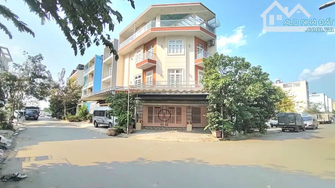 BIỆT THỰ 4 TẦNG 2 MẶT TIỀN KDC BÌNH ĐIỀN Q8, 116M2, 14 TỶ