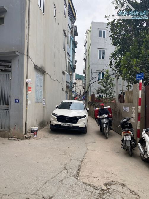 BÁN NHÀ TRUNG TÂM THẠCH BÀN GẦN AEON VÀ CẦU VĨNH TUY 36m LÔ GÓC 8 TỶ MT 4m THÔNG KD