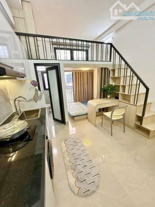 Toà CCMN Lô góc 85m2x7tầng thang máy, Phố Tôn Thất Tùng,Đống Đa, 18 phòng. DT 85tr/ tháng,
