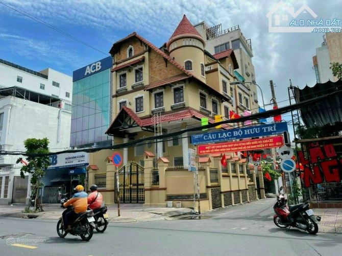 Siêu Phẩm Biệt Thư MT Tân Canh P.1 Tân Bình_DT ( 10 x 28M )3 Tầng - CTXD : Hầm 7L - 66 Tỷ