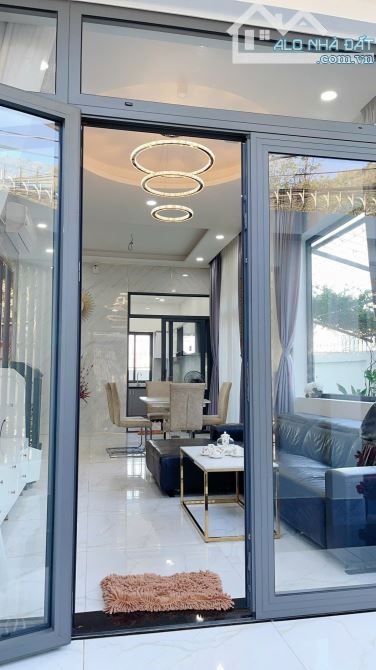 SỞ HỮU BIỆT THỰ MINI HOÀN CÔNG MỚI ĐẸP – VIEW BIỂN & NÚI – TP. VŨNG TÀU GIÁ CHỈ 12.5 TỶ