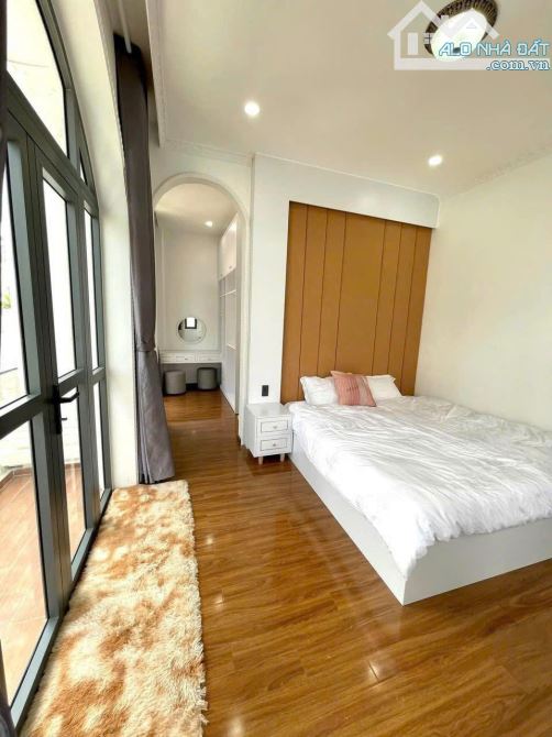 🔥 GIẢM NGAY 5 TỶ - BIỆT THỰ BIỆT LẬP PHÙ ĐỔNG THIÊN VƯƠNG, P. LÂM VIÊN - 8 PHÒNG KINH DOA