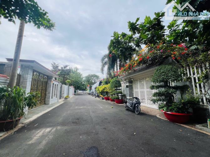 House for sale, 242 m², Phường 8