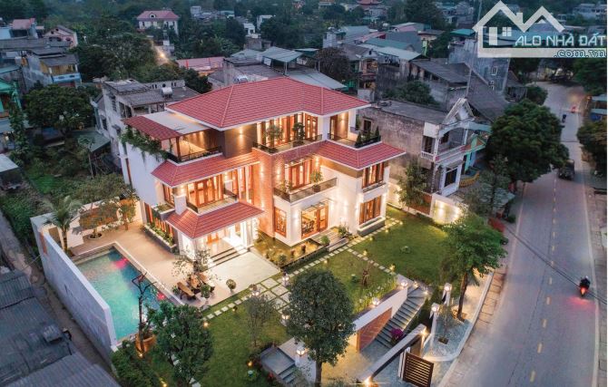 Bán biệt thự Đường Lâm Quang Ky_P.Thạnh Mỹ Lợi, Quận 2_DT: 18 x 20m. XD: 4 tầng. Giá 60tỷ