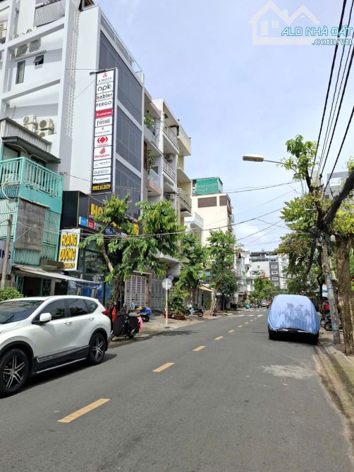 Bán Căn Hộ Dịch Vụ, Thu Nhập 600tr/Năm, Thang Máy, ÔTô Vào Sát Nhà, Nguyễn Thị Thập, Chỉ