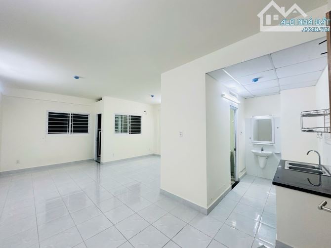 Bán căn hô Nam Long Hồng Phát 38m2, sổ hồng, tầng 3, view Mặt đường, Tây Nam