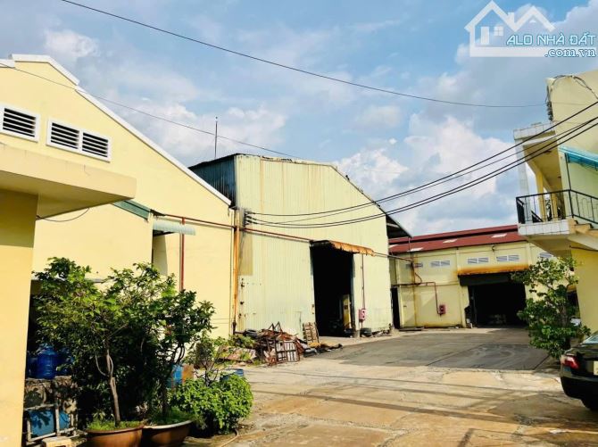 BÁN XƯỞNG MẶT TIỀN KÊNH THAM LƯƠNG Q12 - 3.551M2 ( 54.7M X 63M) - 134 TỶ