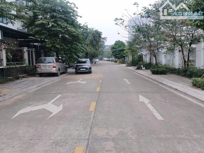 Bán Nhà Liền Kề GeleximcoD Lê Trọng Tấn Hà Đông 114m 4 tầng Giá nhỉnh 21 tỷ
