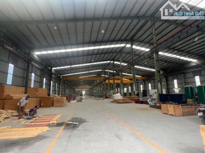 Ngộp ngân hàng cần bán xưởng 1700 m2 thổ cư 100% đường xe container 40x40m giá 45 tỷ TL