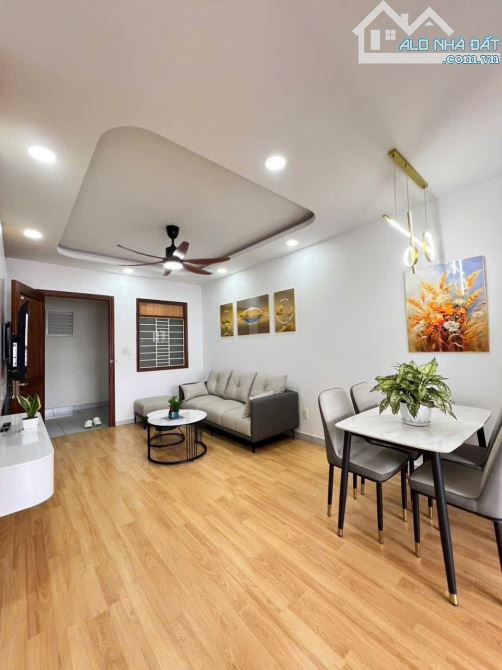 Bán căn hộ CT6 Vĩnh Điềm Trung nội thất mới 62m2 sổ hồng sẵn