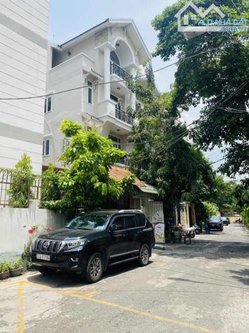Bán nhà HXH đường Võ Thị Sáu Quận 1,đối diện CV Lê Văn Tám,dt 7.34x15m
