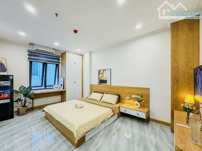 Bán toà CHDV Kim Ngưu 3 gác, 2 thoáng trước sau gần KTQD 51m2*6T, TM, 8 PN DT 600tr/năm